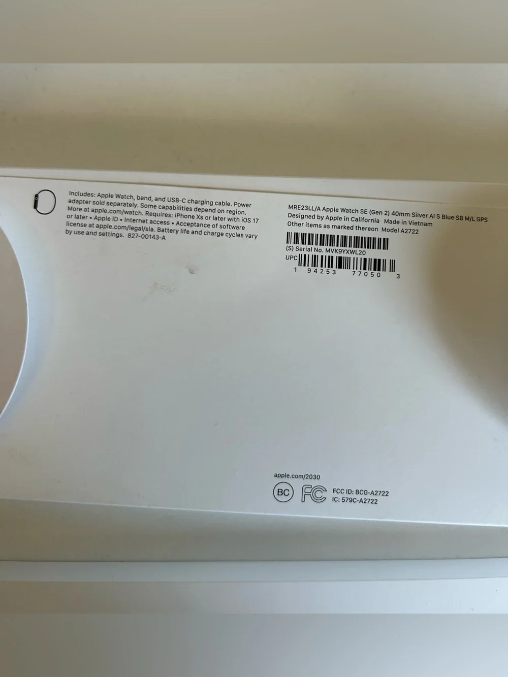 Apple Watch SE 2nd Gen 40mm GPS Silver Aluminum w/ Blue Sport Band – Excellent